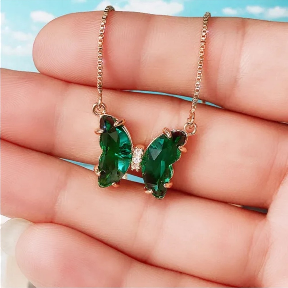 18kt Gold Plated Green Emerald Butterfly Pendant Necklace - Picture 4 of 8